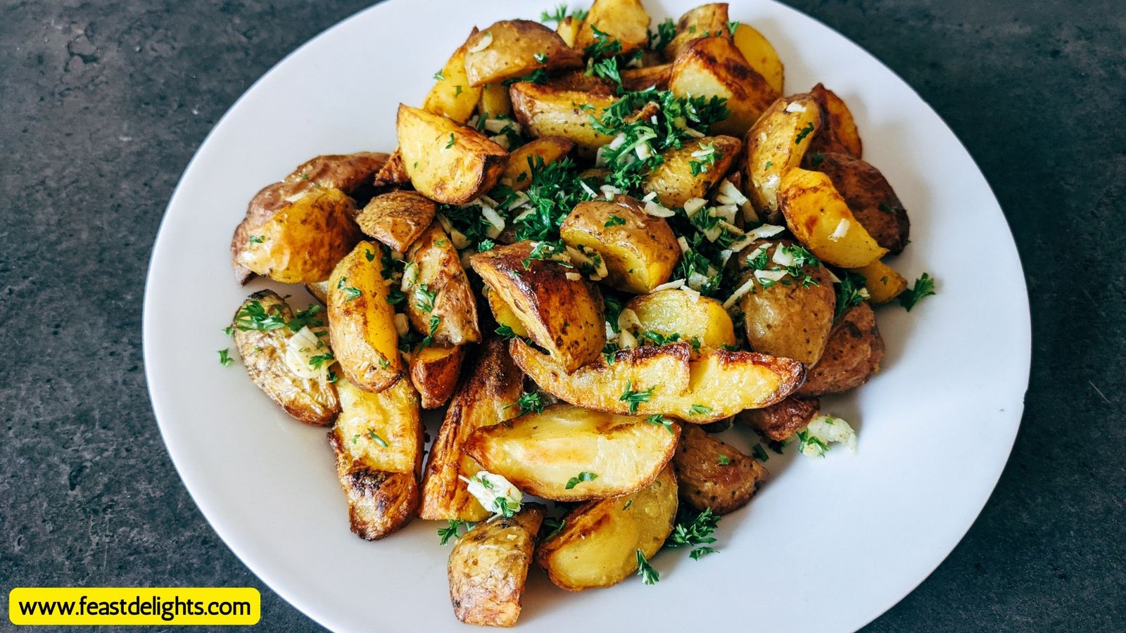 Рецепт запеченої картоплі: Простий і смачний спосіб приготування 1 Рецепт запеченої картоплі