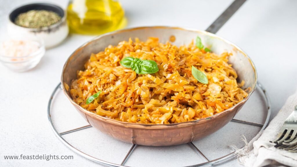 Tomato-Braised Stewed Cabbage
