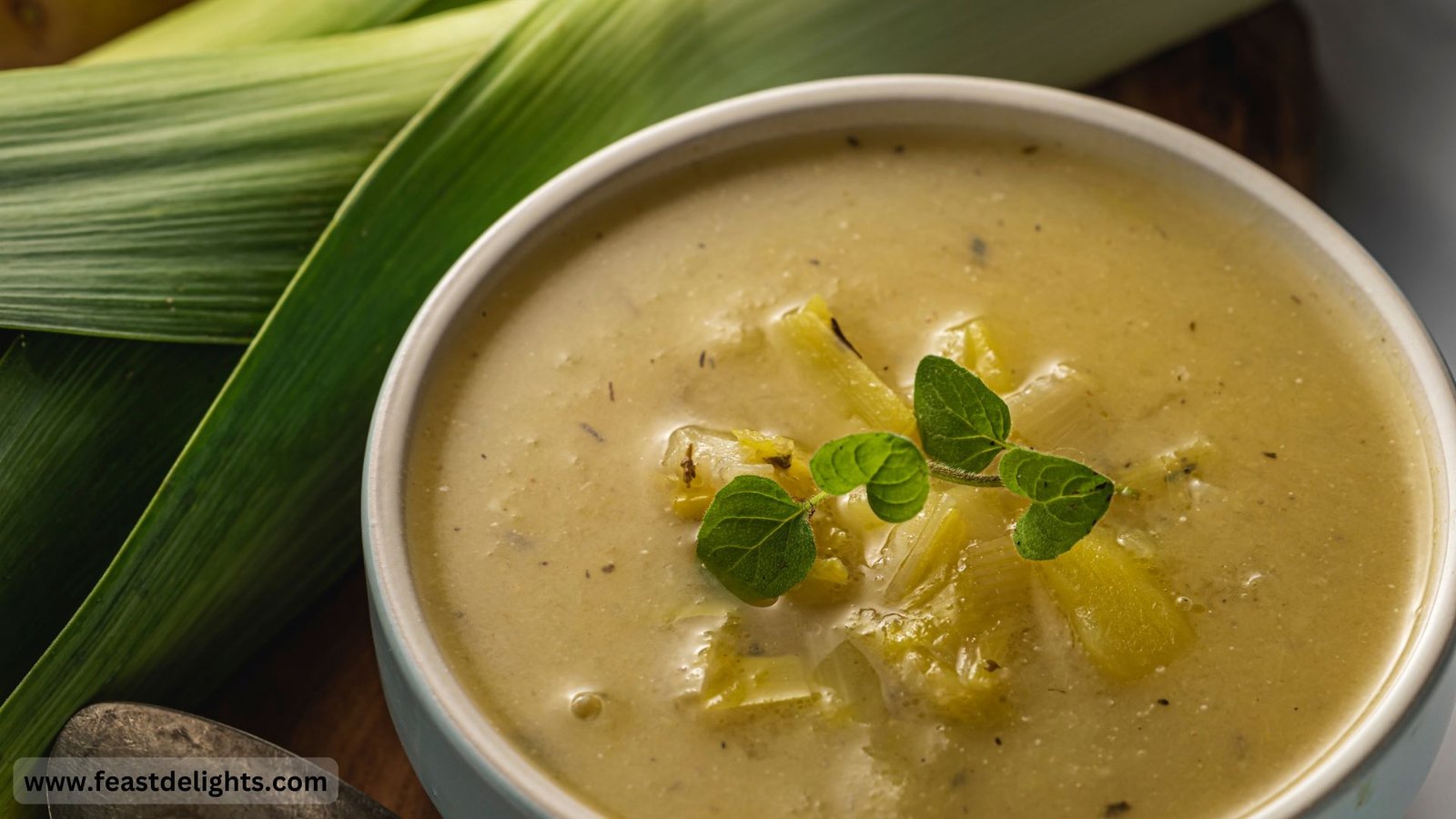 Картопляний Суп з Пореєм: Рецепт, Поради та Харчова Цінність 1 Картопляний Суп з Пореєм