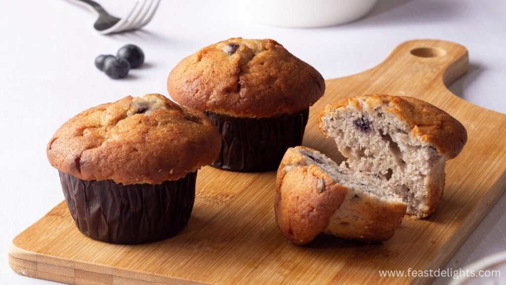 Soft Milk Cupcakes with Vanilla